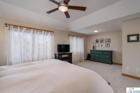 137 Victoria Boulevard Mankato MN 56001