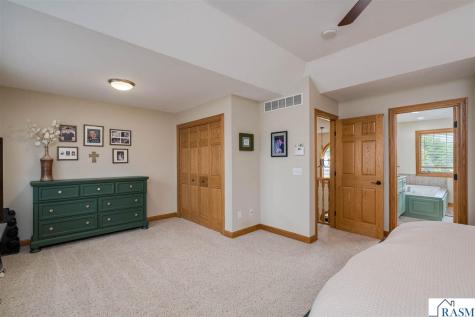 137 Victoria Boulevard Mankato MN 56001