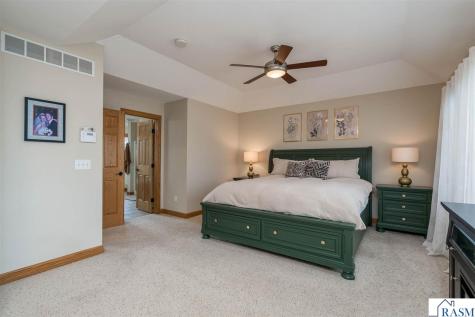 137 Victoria Boulevard Mankato MN 56001