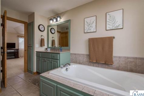 137 Victoria Boulevard Mankato MN 56001