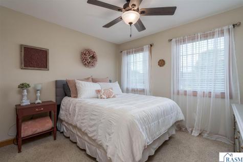 137 Victoria Boulevard Mankato MN 56001