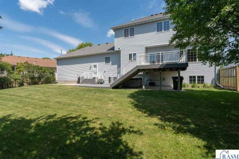 137 Victoria Boulevard Mankato MN 56001