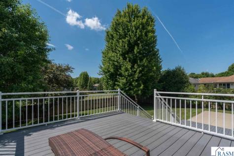 137 Victoria Boulevard Mankato MN 56001