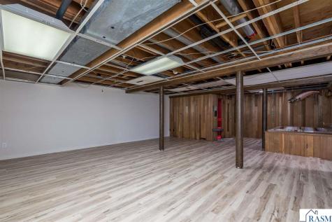 11 NW Cedar Point Lane Elysian MN 56028