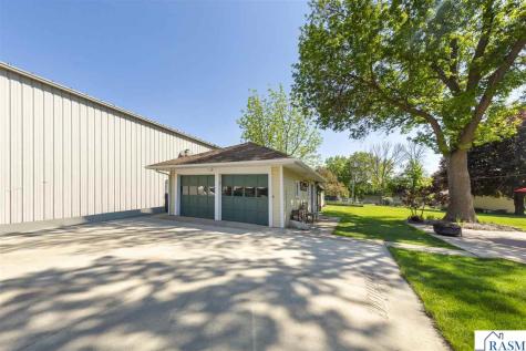 580 6th Street Lafayette MN 56054
