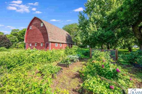 35780 110th Street Blue Earth MN 56013