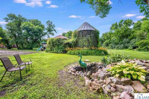 35780 110th Street Blue Earth MN 56013