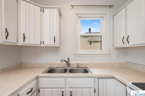 203 N Galbraith Street Blue Earth MN 56013