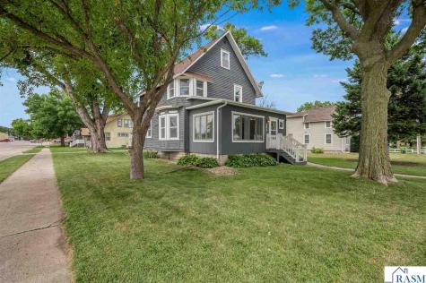 203 N Galbraith Street Blue Earth MN 56013