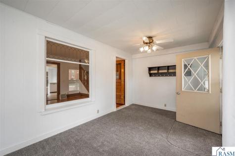 203 N Galbraith Street Blue Earth MN 56013