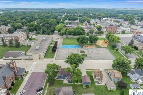 203 N Galbraith Street Blue Earth MN 56013
