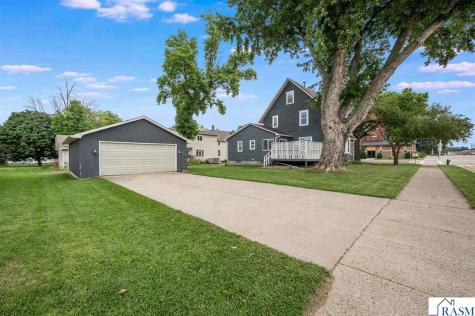 203 N Galbraith Street Blue Earth MN 56013