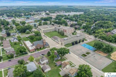 203 N Galbraith Street Blue Earth MN 56013