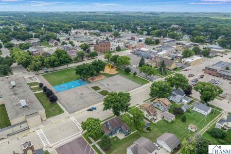203 N Galbraith Street Blue Earth MN 56013