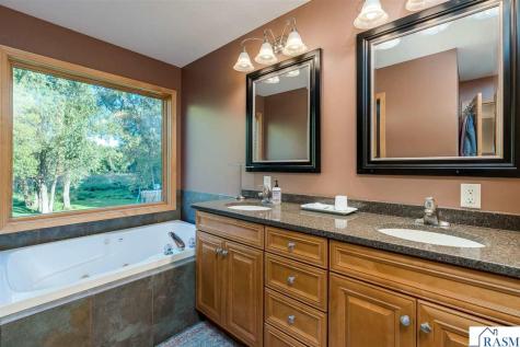 44229 Willow Road St. Peter MN 56082