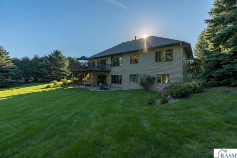 44229 Willow Road St. Peter MN 56082