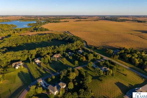 44229 Willow Road St. Peter MN 56082
