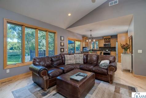 44229 Willow Road St. Peter MN 56082