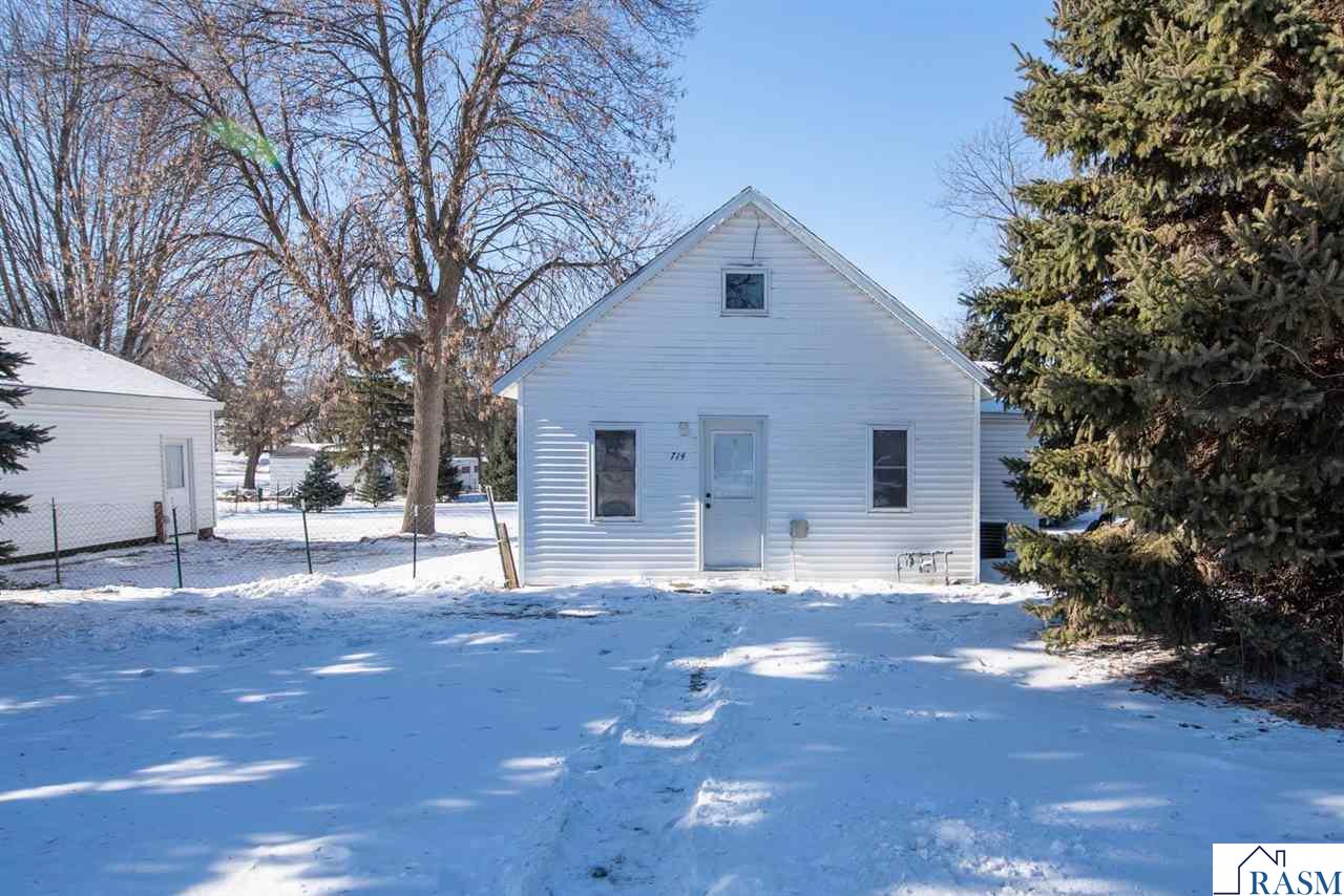 714 N Teal Street Janesville MN 56048