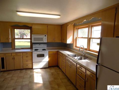 440 6th Street Lafayette MN 56054