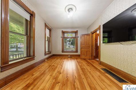 322 Wheeler Avenue North Mankato MN 56003