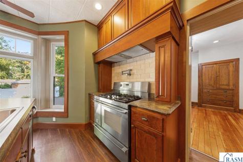 322 Wheeler Avenue North Mankato MN 56003