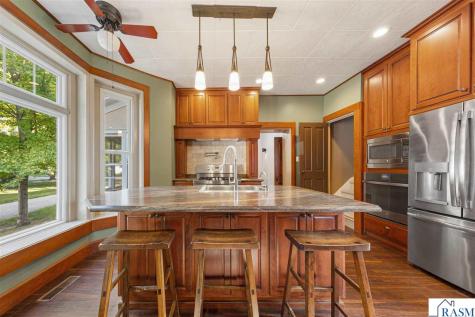 322 Wheeler Avenue North Mankato MN 56003