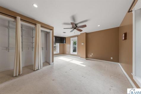 322 Wheeler Avenue North Mankato MN 56003