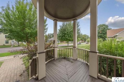 322 Wheeler Avenue North Mankato MN 56003