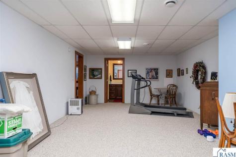 1007 Crystal Lake Drive Lake Crystal MN 56055