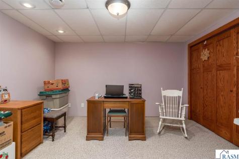 1007 Crystal Lake Drive Lake Crystal MN 56055