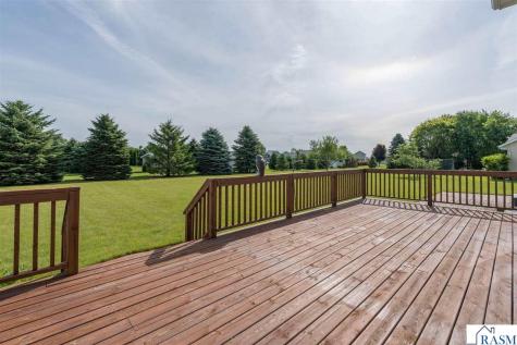 1007 Crystal Lake Drive Lake Crystal MN 56055
