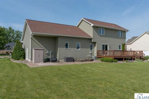 1007 Crystal Lake Drive Lake Crystal MN 56055