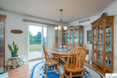 1007 Crystal Lake Drive Lake Crystal MN 56055