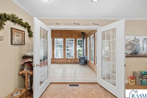 215 Queens Drive Blue Earth MN 56013