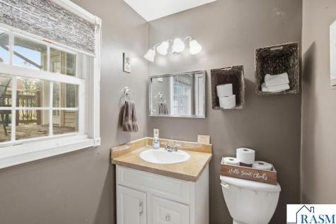 215 Queens Drive Blue Earth MN 56013