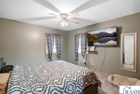 215 Queens Drive Blue Earth MN 56013