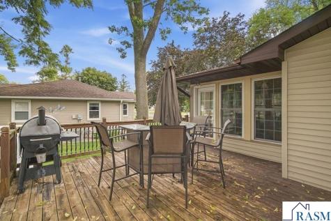 215 Queens Drive Blue Earth MN 56013