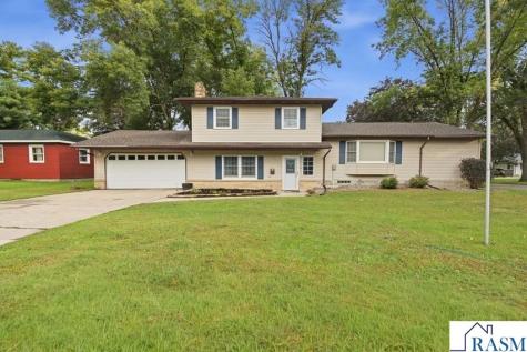 215 Queens Drive Blue Earth MN 56013