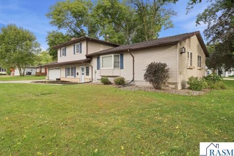 215 Queens Drive Blue Earth MN 56013
