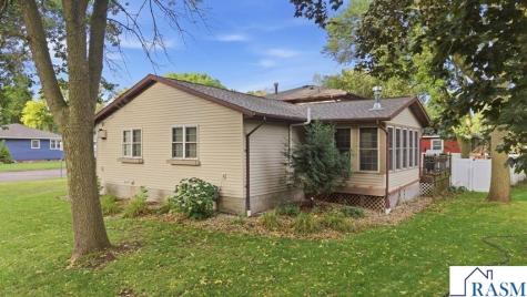 215 Queens Drive Blue Earth MN 56013