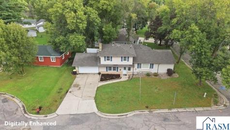 215 Queens Drive Blue Earth MN 56013