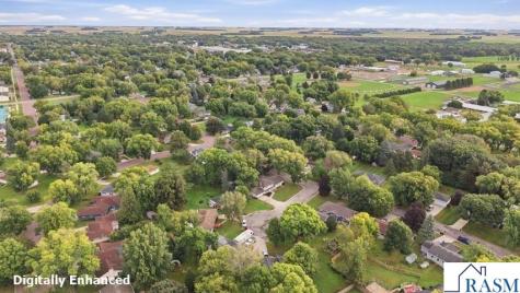 215 Queens Drive Blue Earth MN 56013