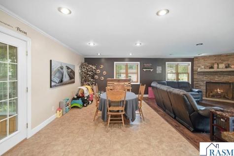 215 Queens Drive Blue Earth MN 56013