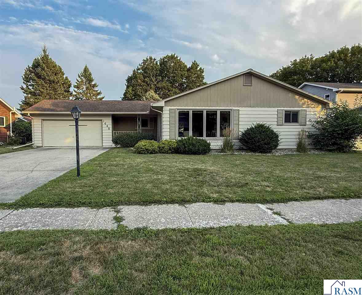 1445 Hilltop Street New Ulm MN 56073