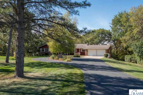 27 Capri Drive Mankato MN 56001