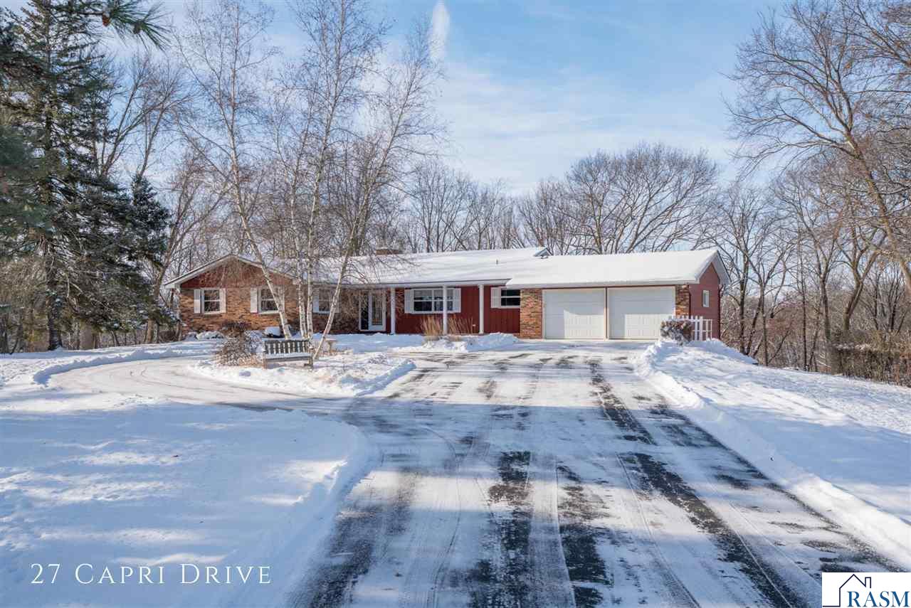 27 Capri Drive Mankato MN 56001