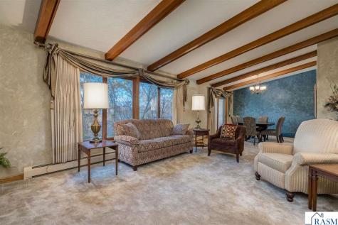 27 Capri Drive Mankato MN 56001