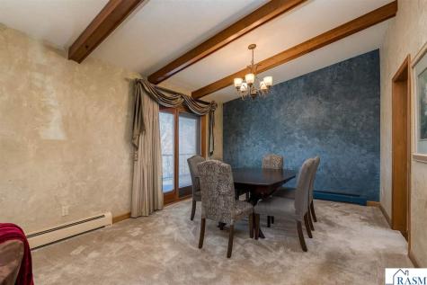 27 Capri Drive Mankato MN 56001