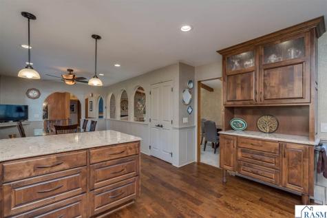 27 Capri Drive Mankato MN 56001